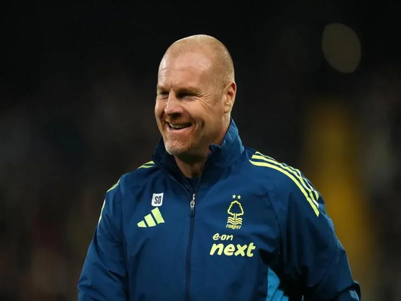 戴奇打趣回应热刺传闻:接替帅位可能性极低,我正要上节目